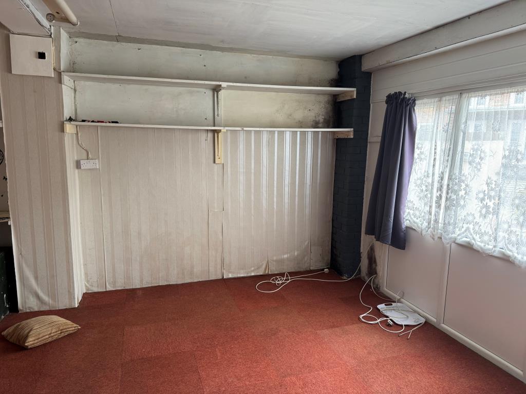 Lot: 118 - THREE-BEDROOM HOUSE FOR IMPROVEMENT - A View of one of the First Floor Bedrooms